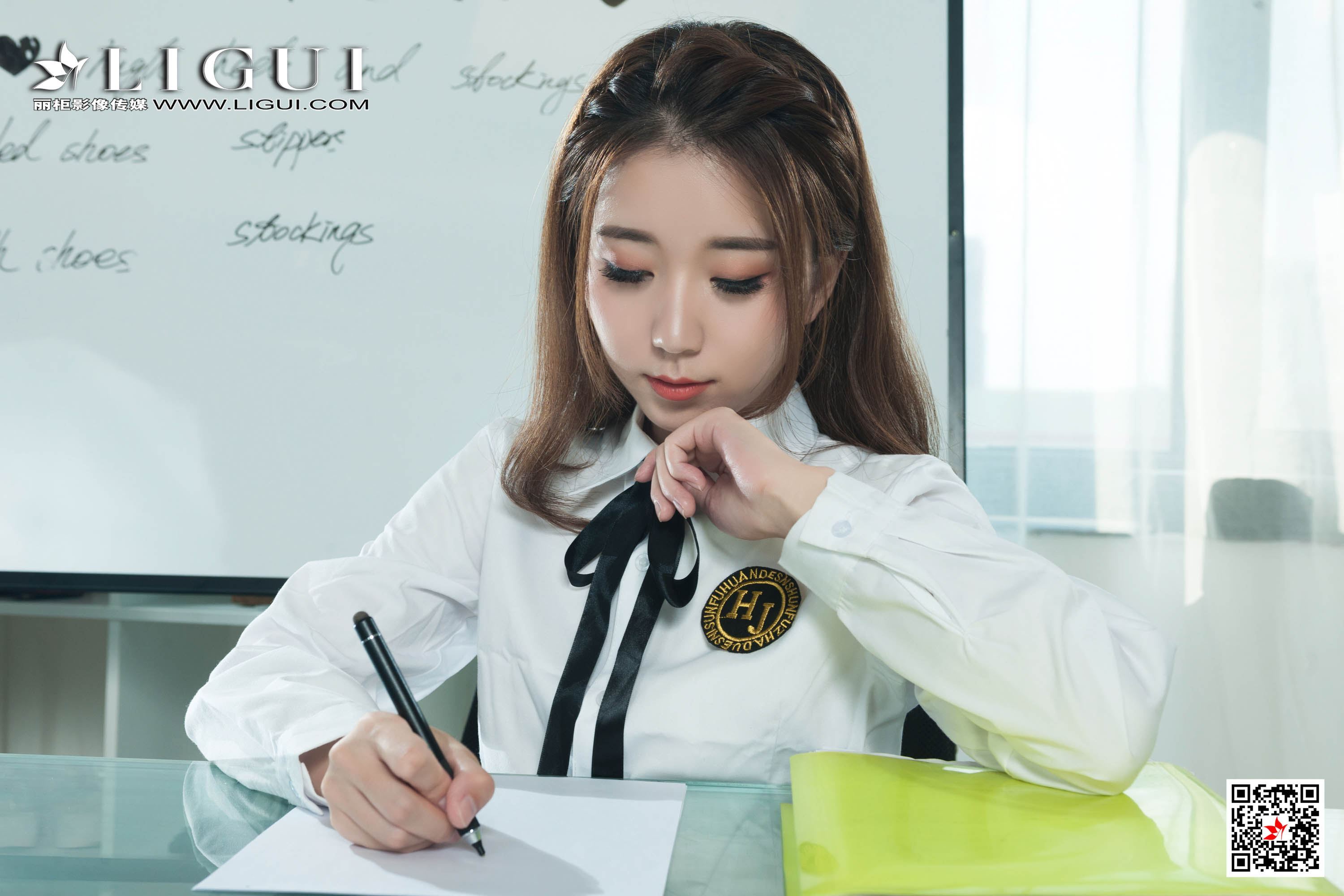 Ligui丽柜  2020.12.14《见习文秘》程程